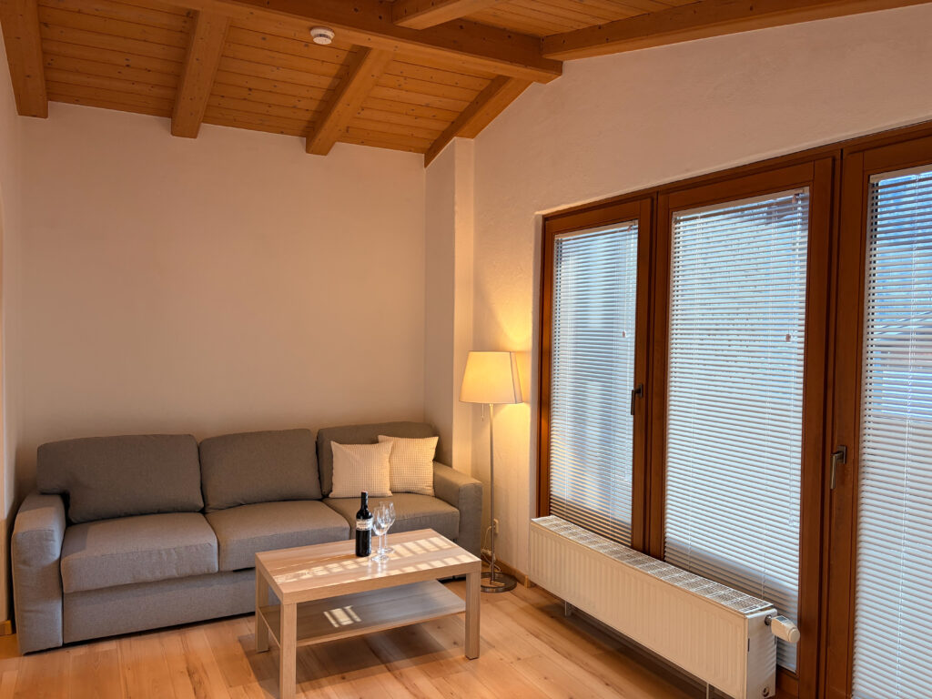 Apartment 402 img 0122